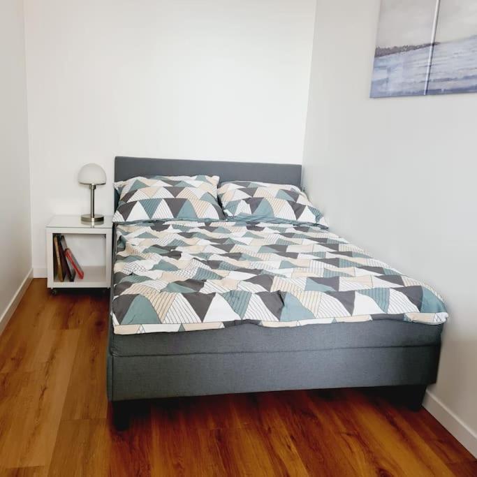 Sloneczny Apartament W Centrum Gdyni 2 Pokojowy Гдыня Экстерьер фото